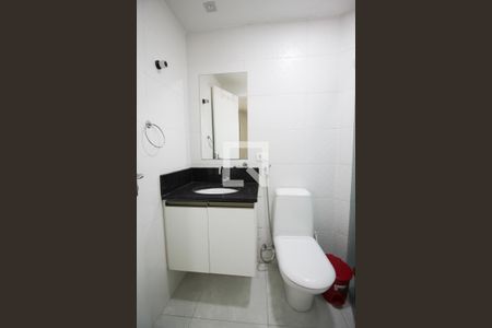 Banheiro de apartamento para alugar com 1 quarto, 35m² em Indianópolis, São Paulo