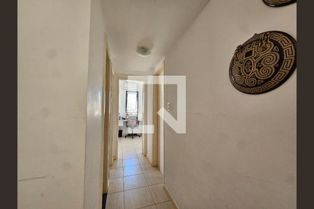 Corredor de apartamento para alugar com 3 quartos, 98m² em Candeal, Salvador