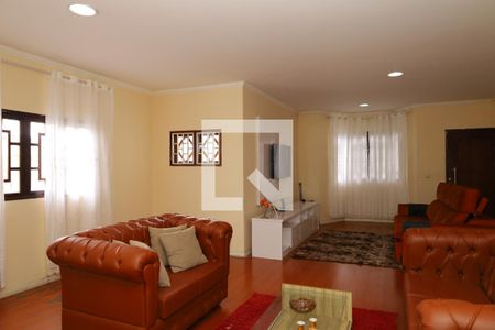 Sala de casa para alugar com 3 quartos, 411m² em Jardim Dayse, Ferraz de Vasconcelos