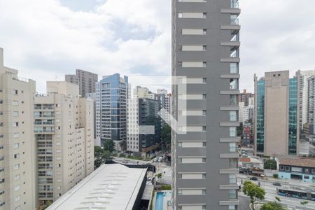 Varanda de apartamento à venda com 3 quartos, 159m² em Vila Nova Conceição, São Paulo