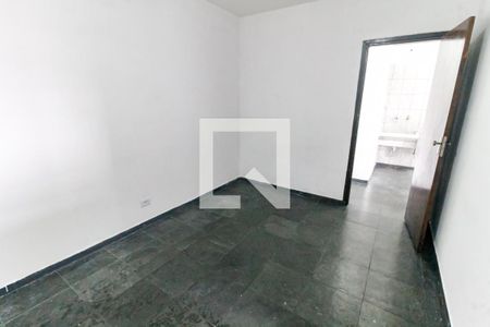 Quarto de casa para alugar com 1 quarto, 40m² em Jardim Clementino, Taboão da Serra