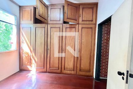 QUARTO 1 de apartamento à venda com 2 quartos, 72m² em Copacabana, Rio de Janeiro