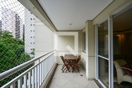 Varanda de apartamento para alugar com 3 quartos, 118m² em Vila Sonia, São Paulo