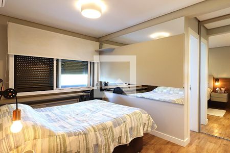 Suíte de apartamento à venda com 2 quartos, 69m² em Cristo Redentor, Porto Alegre