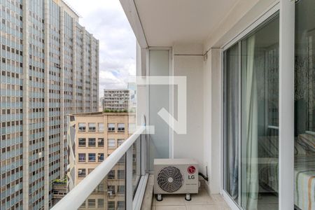 Varanda de kitnet/studio para alugar com 1 quarto, 30m² em Centro Histórico de São Paulo, São Paulo