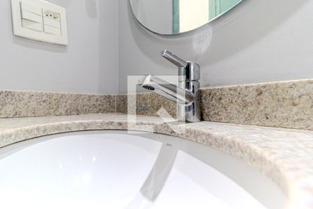 Banheiro de kitnet/studio para alugar com 1 quarto, 30m² em Centro Histórico de São Paulo, São Paulo