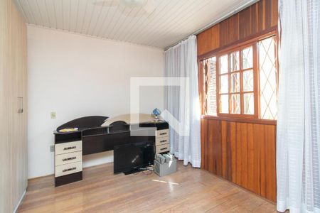Quarto 1 de casa à venda com 3 quartos, 140m² em Medianeira, Porto Alegre