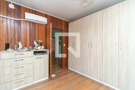 Quarto 1 de casa à venda com 3 quartos, 140m² em Medianeira, Porto Alegre