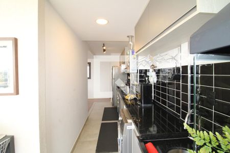 Sala / Cozinha de apartamento à venda com 2 quartos, 73m² em Santa Teresinha, São Paulo