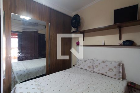 Suíte 1 de casa à venda com 3 quartos, 250m² em Vila Rosaria, São Paulo