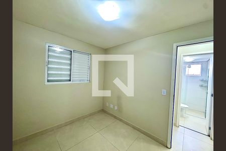 Quarto 1 de apartamento para alugar com 2 quartos, 50m² em Jardim do Triunfo, Guarulhos