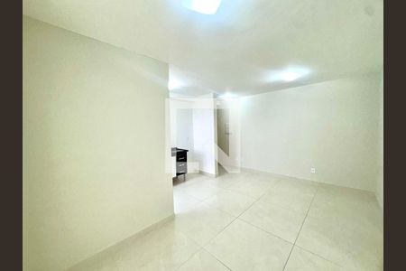 Sala de apartamento para alugar com 2 quartos, 50m² em Jardim do Triunfo, Guarulhos