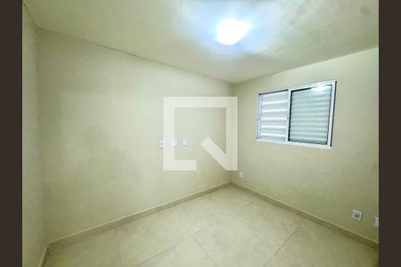 Quarto 2 de apartamento para alugar com 2 quartos, 50m² em Jardim do Triunfo, Guarulhos