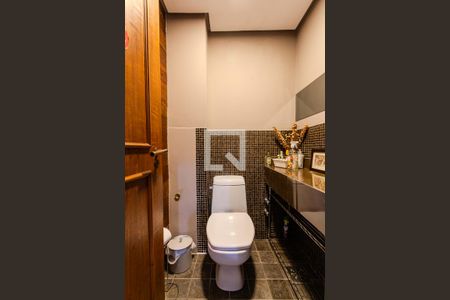 Lavabo de casa de condomínio à venda com 2 quartos, 185m² em Tristeza, Porto Alegre