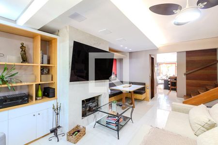 Casa de condomínio à venda com 185m², 3 quartos e 3 vagasSala