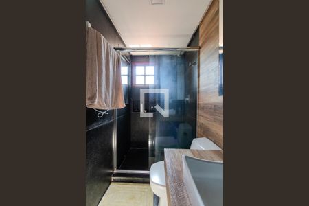 Casa de condomínio à venda com 185m², 3 quartos e 3 vagasBanheiro da Suíte 1