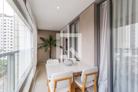 Sala de apartamento à venda com 2 quartos, 56m² em Vila Nova Conceição, São Paulo