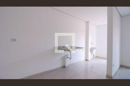 Cozinha e Área de Serviço de apartamento para alugar com 1 quarto, 42m² em Vila Lucia, São Paulo