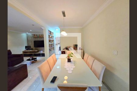 Sala de casa à venda com 4 quartos, 261m² em Vila Rosalia, Guarulhos