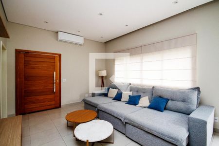 Sala de casa para alugar com 3 quartos, 160m² em Jardim Colibri, Cotia