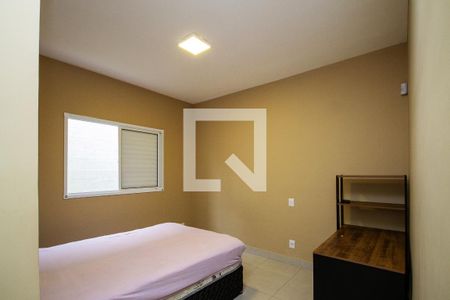 Quarto 1 de casa de condomínio para alugar com 3 quartos, 160m² em Jardim Colibri, Cotia