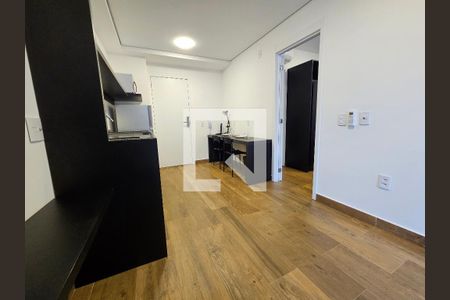 Sala/Cozinha de kitnet/studio para alugar com 1 quarto, 31m² em Vila Cordeiro, São Paulo