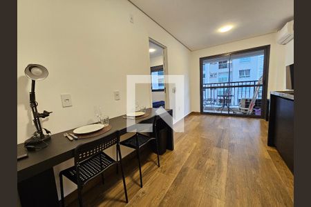 Sala/Cozinha de kitnet/studio para alugar com 1 quarto, 31m² em Vila Cordeiro, São Paulo