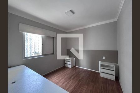 Quarto de apartamento à venda com 3 quartos, 90m² em Indianópolis, São Paulo
