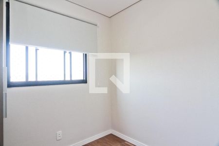 Quarto 2 de apartamento para alugar com 2 quartos, 38m² em Vila Albertina, São Paulo