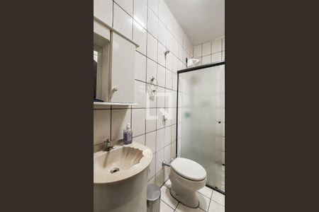 Banheiro da Suíte de casa à venda com 3 quartos, 280m² em Vila Ré, São Paulo