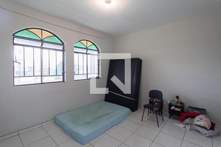 Quarto 1 de casa para alugar com 3 quartos, 220m² em Planalto, Belo Horizonte