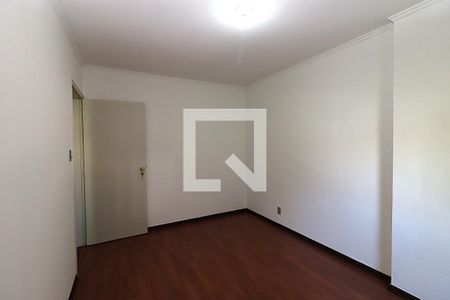 Quarto 1 de apartamento para alugar com 3 quartos, 108m² em Santa Cecília, Porto Alegre