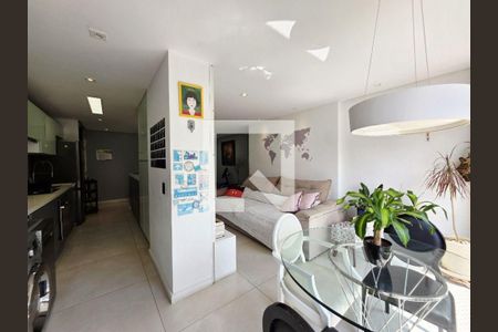 Apartamento à venda com 2 quartos, 74m² em Morumbi, São Paulo