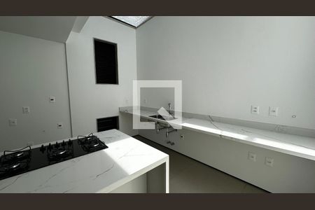 Cozinha de casa de condomínio à venda com 4 quartos, 493m² em Barra da Tijuca, Rio de Janeiro