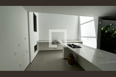 Cozinha de casa de condomínio à venda com 4 quartos, 493m² em Barra da Tijuca, Rio de Janeiro