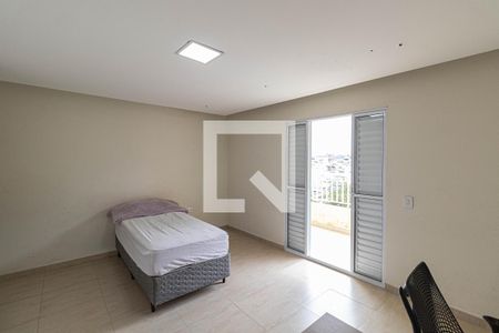 Suíte  de casa para alugar com 3 quartos, 200m² em Parque Cisper, São Paulo