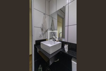 Lavabo de casa à venda com 3 quartos, 200m² em Parque Cisper, São Paulo