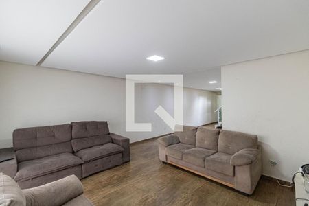 Sala de casa para alugar com 3 quartos, 200m² em Parque Cisper, São Paulo