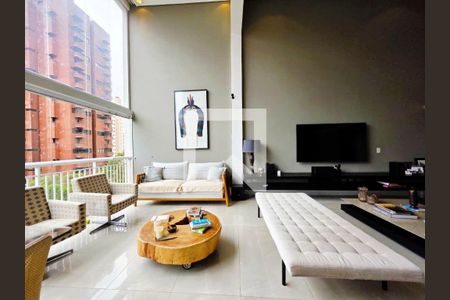 Apartamento à venda com 3 quartos, 238m² em Vila Suzana, São Paulo