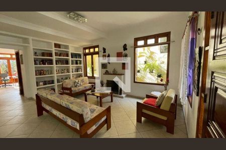 Casa à venda com 6 quartos, 302m² em Super Quadra Morumbi, São Paulo