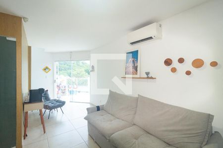 Sala/Cozinha de casa para alugar com 2 quartos, 220m² em Campo Grande, Rio de Janeiro
