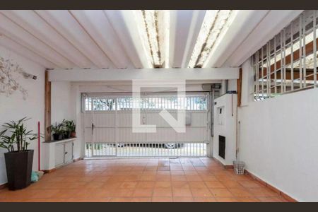 Casa à venda com 3 quartos, 150m² em Vila Cordeiro, São Paulo