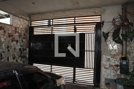 Casa para alugar com 2 quartos, 100m² em Vila Olinda, Embu das Artes