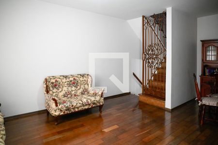 Sala de casa à venda com 3 quartos, 210m² em Bosque da Saúde, São Paulo