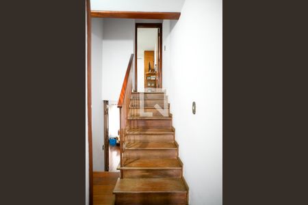 Escada para Dormitórios de casa à venda com 3 quartos, 210m² em Bosque da Saúde, São Paulo