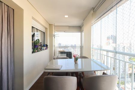 Varanda  de apartamento à venda com 2 quartos, 75m² em Tatuapé, São Paulo