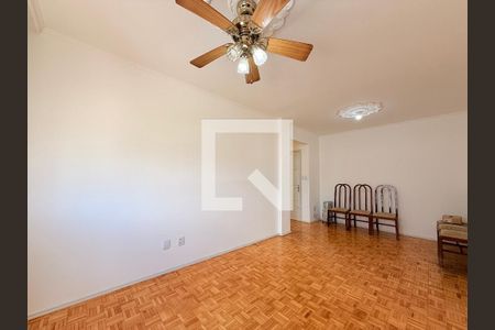 Sala de apartamento para alugar com 3 quartos, 91m² em Floresta, Porto Alegre