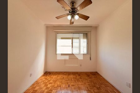 Sala de apartamento para alugar com 3 quartos, 91m² em Floresta, Porto Alegre