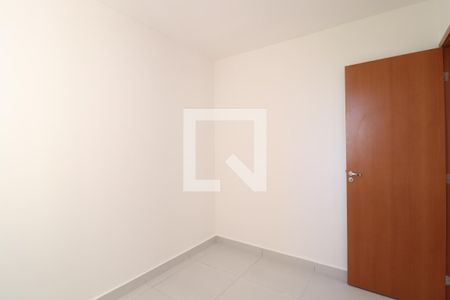Quarto 1 de apartamento para alugar com 2 quartos, 51m² em Gávea, Uberlândia