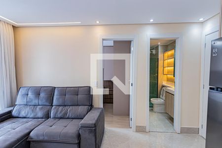Sala, cozinha e área de serviço de apartamento à venda com 2 quartos, 39m² em Vila Barreto, São Paulo
